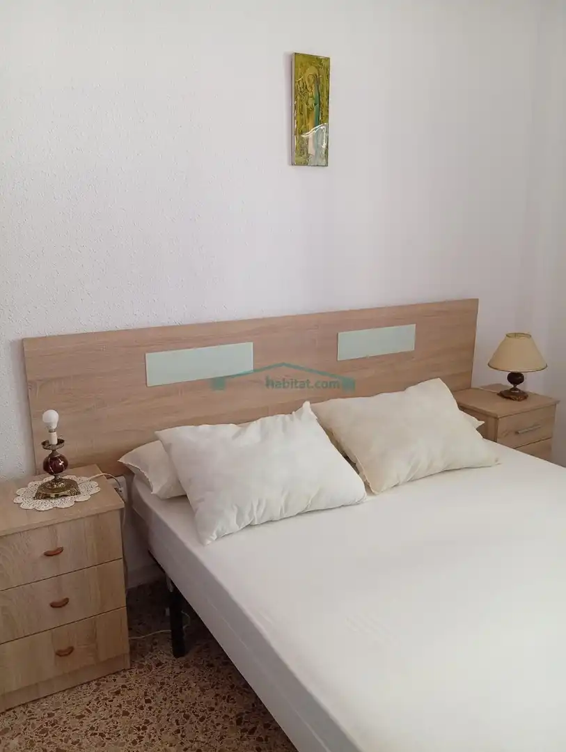 Habitación de Apartamento en venta en Tavernes de la Valldigna con Terraza y Balcón