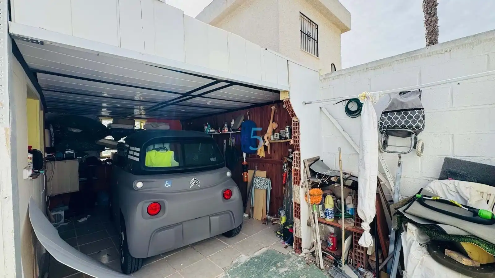 Aparcament de Casa o xalet en venda en Orihuela amb Aire condicionat, Terrassa i Traster