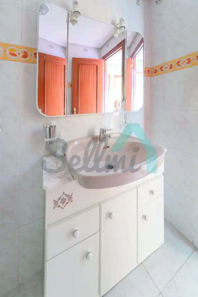Bathroom of Flat for sale in Allande  with Heating, Terrace and Storage room