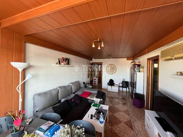 Piso en Venta en Caballería Española