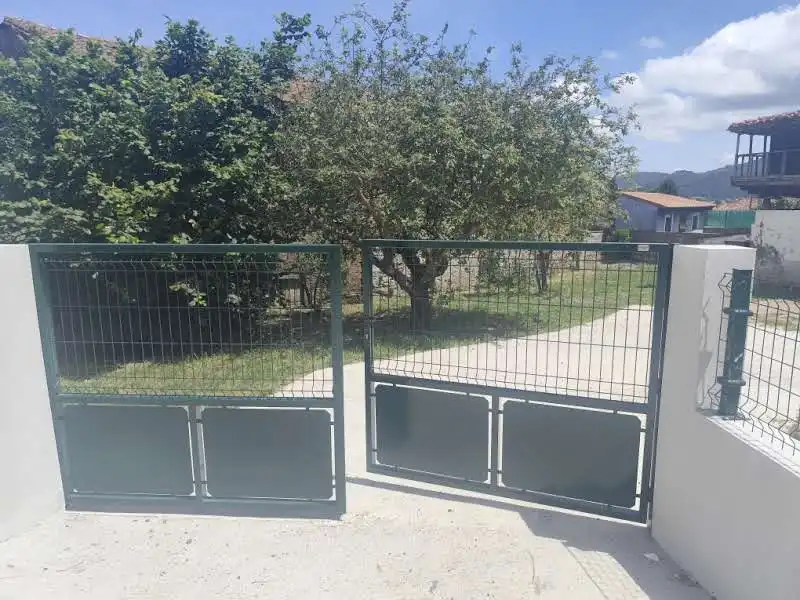 Vista exterior de Casa o xalet en venda en Pravia amb Calefacció, Moblat i Forn