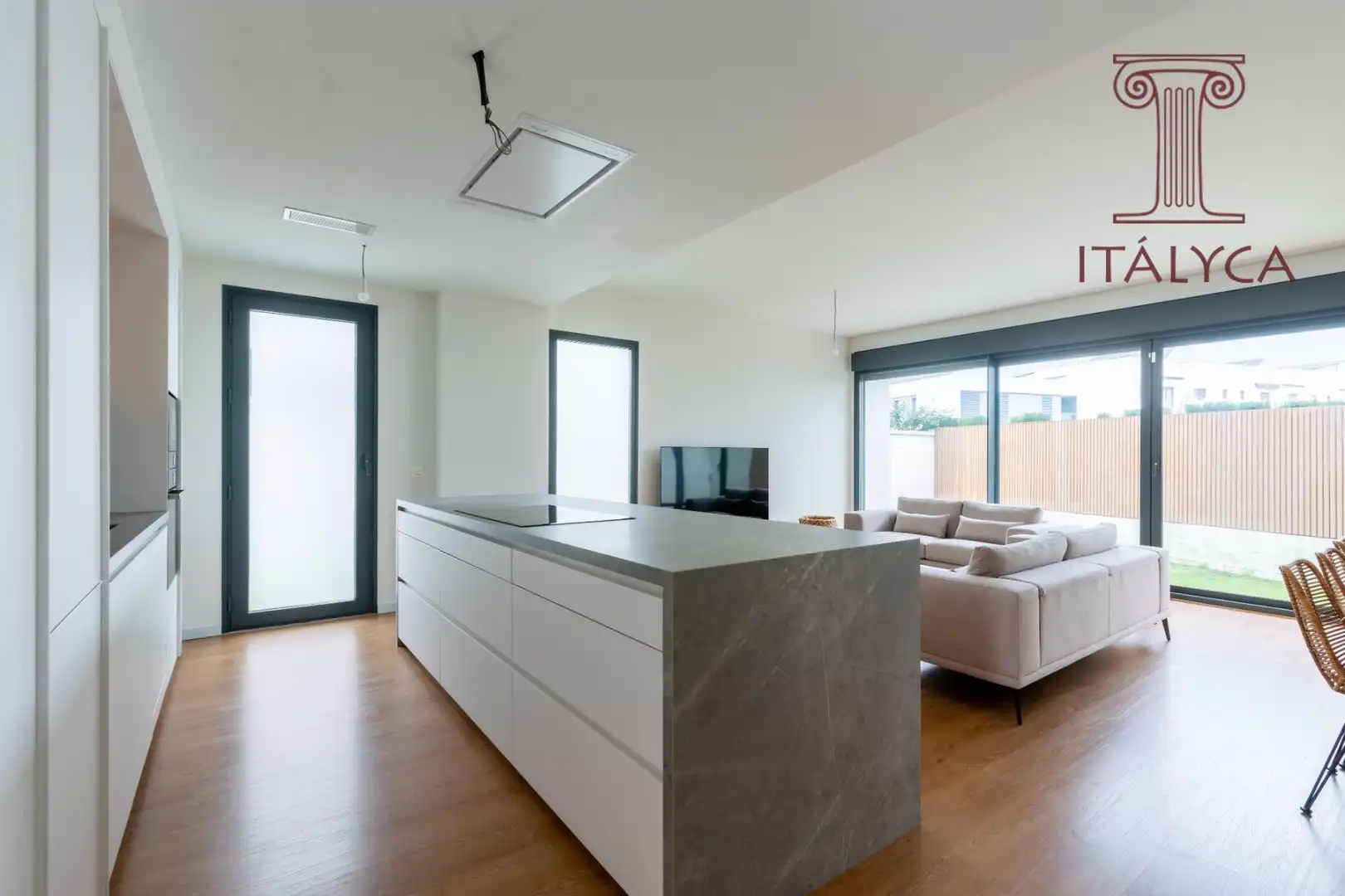 Kitchen of Detached homes for sale in Mairena del Aljarafe  with Heating, Private garden and Terrace