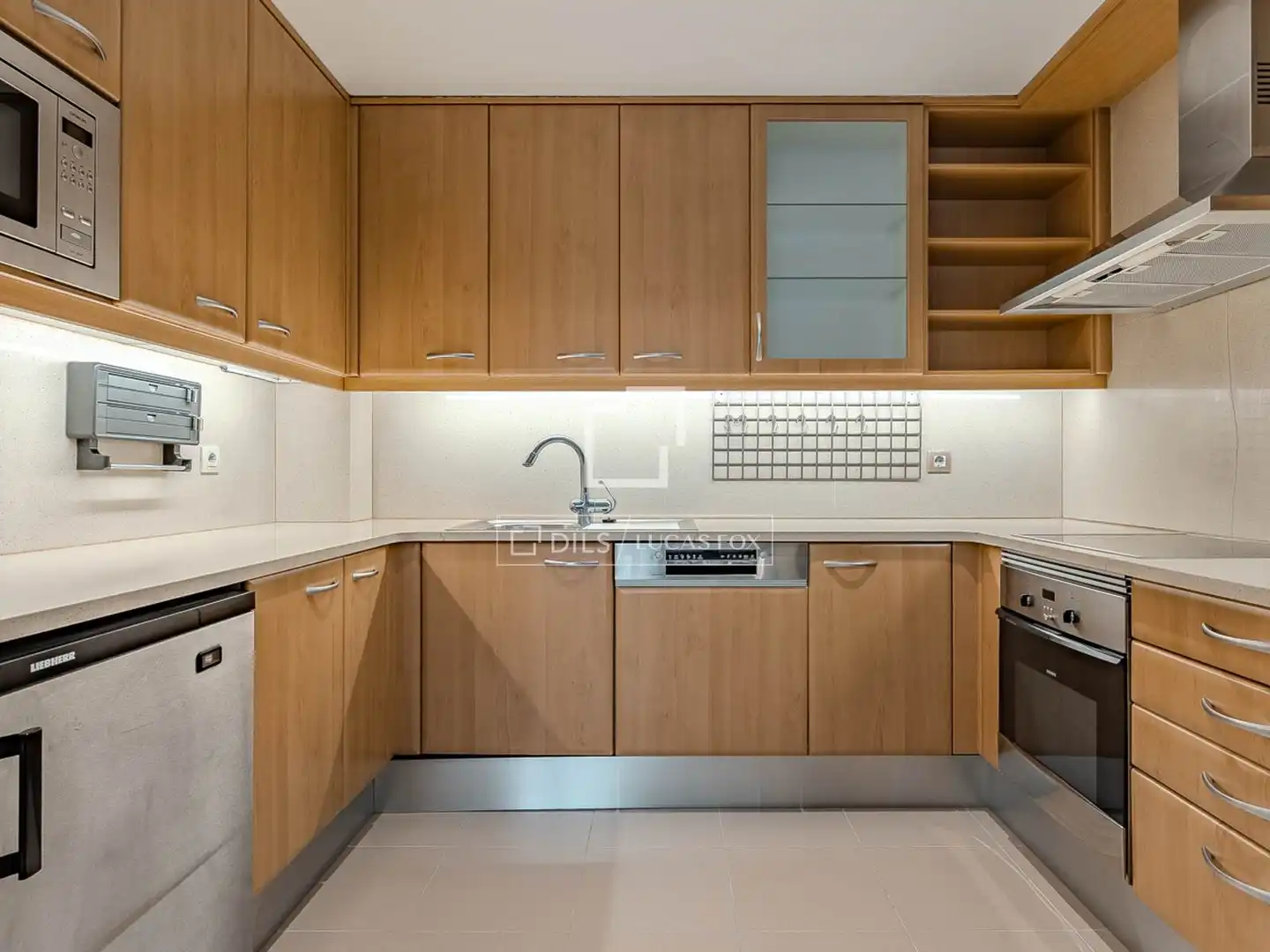 Cocina de Piso de alquiler en Barcelona con Aire acondicionado, Calefacción y Parquet