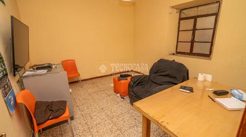 Foto 2 de Casa adosada en venta en La Zarzuela - San José - Belén, Linares