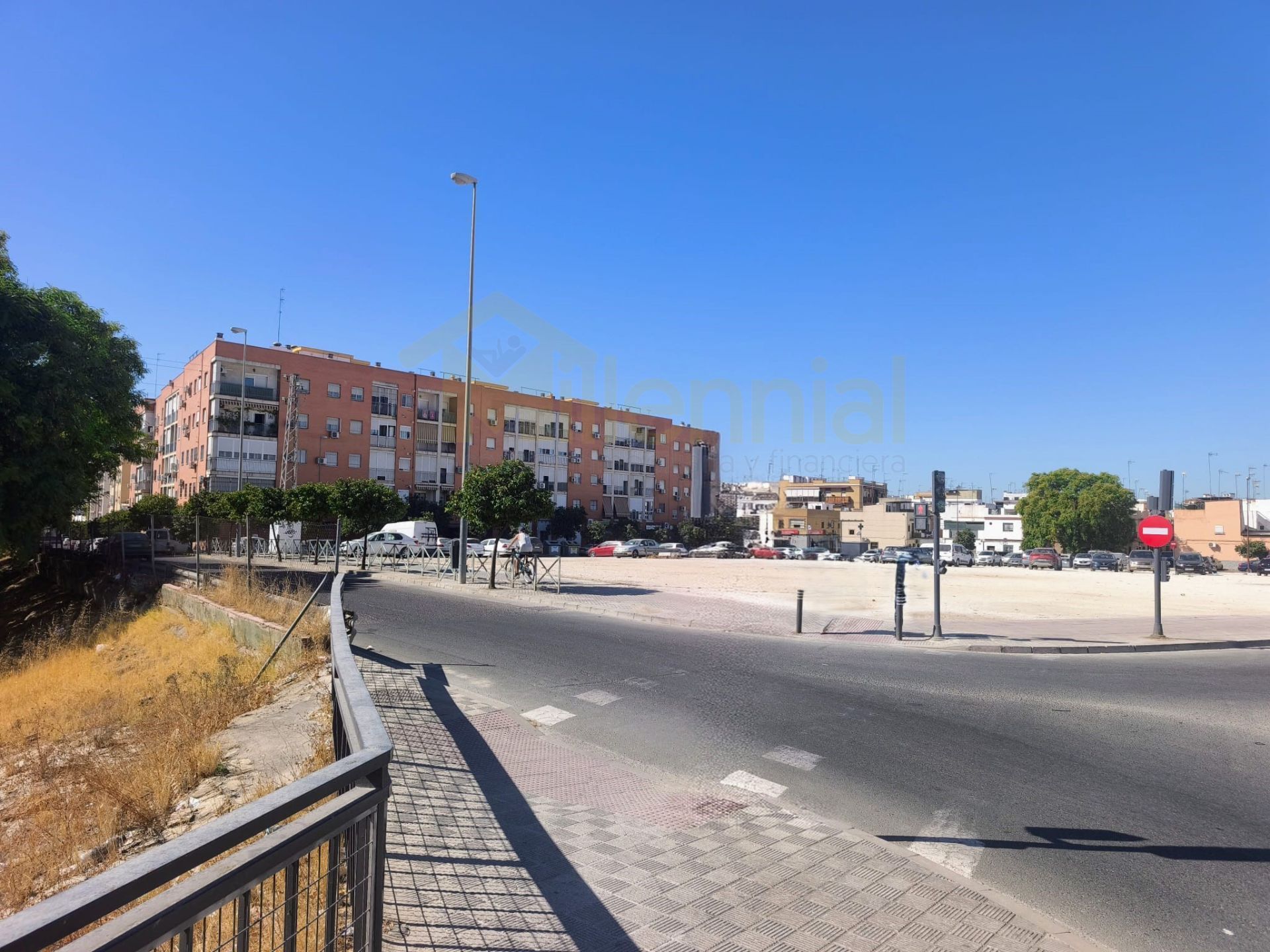 Vista exterior de Piso en venta en  Sevilla Capital con Aire acondicionado y Trastero
