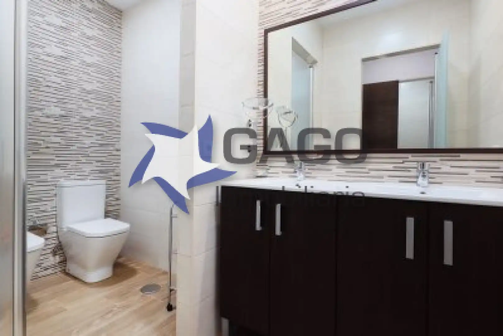 Baño de Piso de alquiler en Córdoba con Aire acondicionado, Calefacción y Amueblado