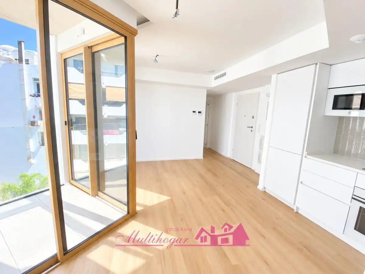 Apartment with pool for sale in Carrer de Carles Roman Ferrer 27, imagen 7