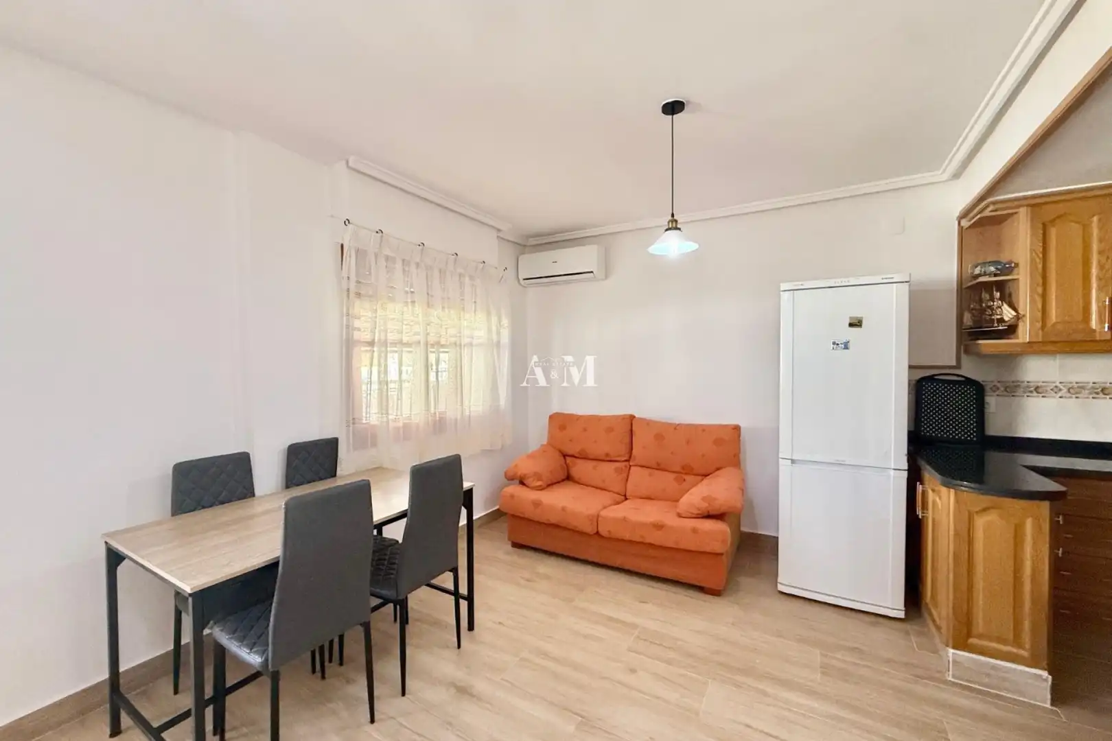 Living room of Detached homes for rent in Santa Pola  with Air Conditioner, Heating and Private garden