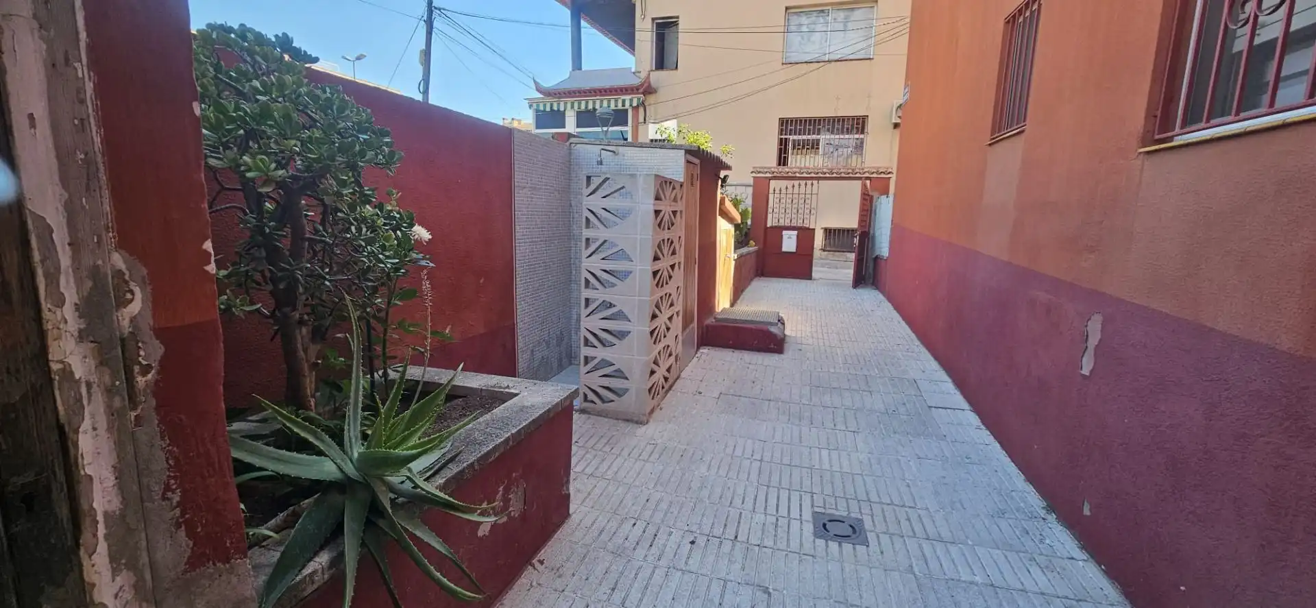 Vista exterior de Pis en venda en Cunit amb Terrassa i Traster