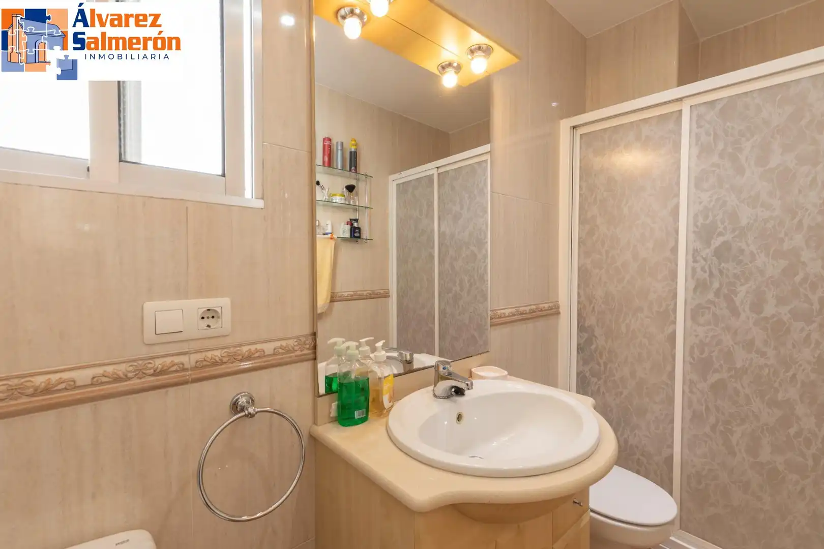 Baño de Ático en venta en Granada