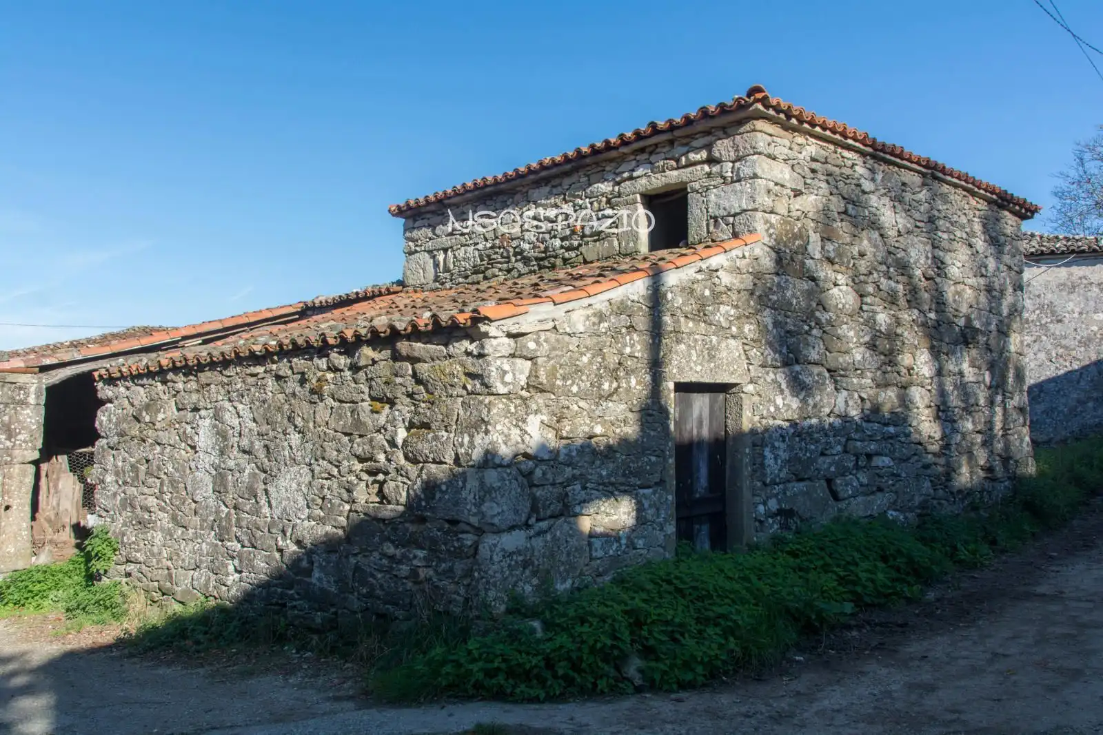 Außenansicht von Haus oder Chalet zum Verkauf in Monterroso mit Heizung und Möbliert