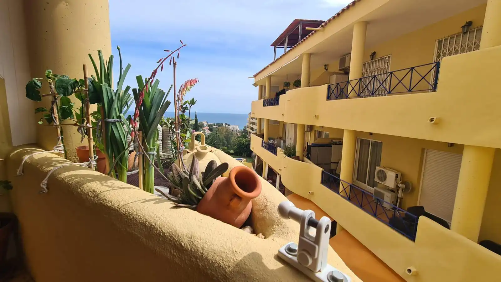 Terrassa de Estudi en venda en Fuengirola amb Aire condicionat, Jardí privat i Terrassa