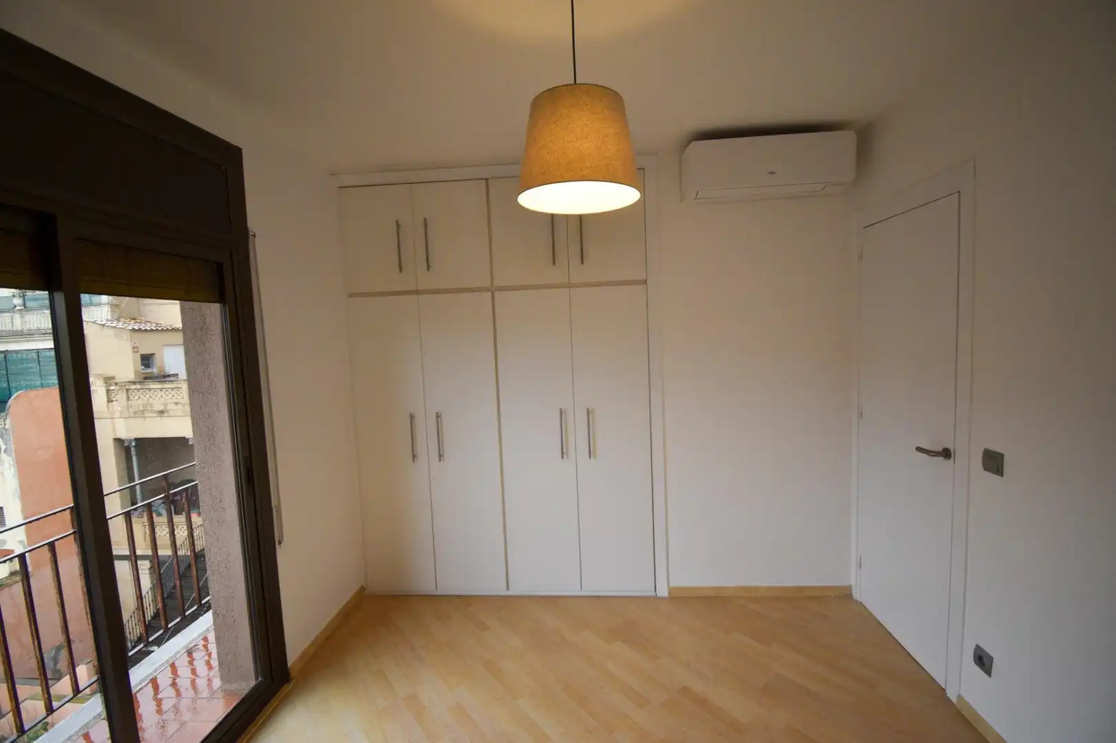 Habitación de Piso en venta en Vilanova i la Geltrú con Aire acondicionado, Calefacción y Parquet
