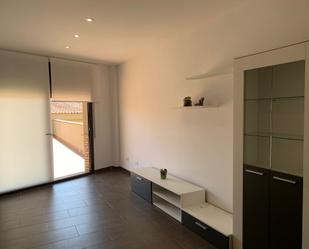 Planta baja to rent in Centelles