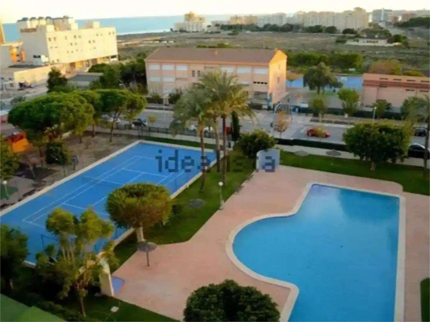 Piscina de Pis de lloguer en El Campello amb Aire condicionat, Piscina i Moblat