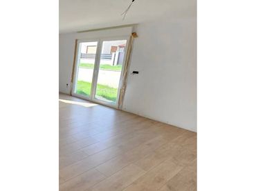 Maison mitoyenne avec jardin à vendre à Allariz