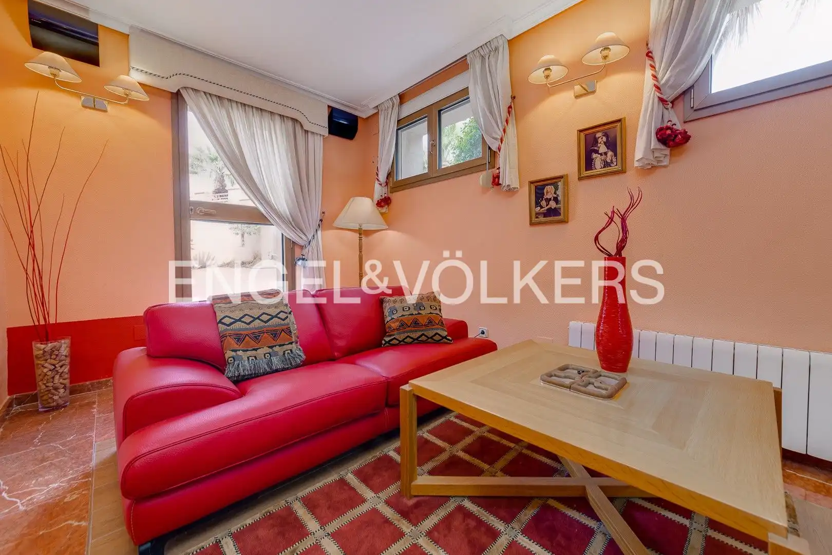 Sala de estar de Finca rústica en venta en Rojales con Aire acondicionado, Calefacción y Jardín privado