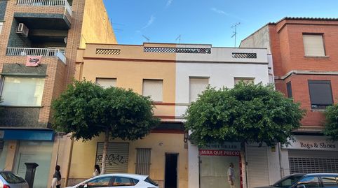 Foto 3 de Edifici en venda a Nueve Octubre, Avenida de Abril - 9 de Octubre, Sagunto / Sagunt