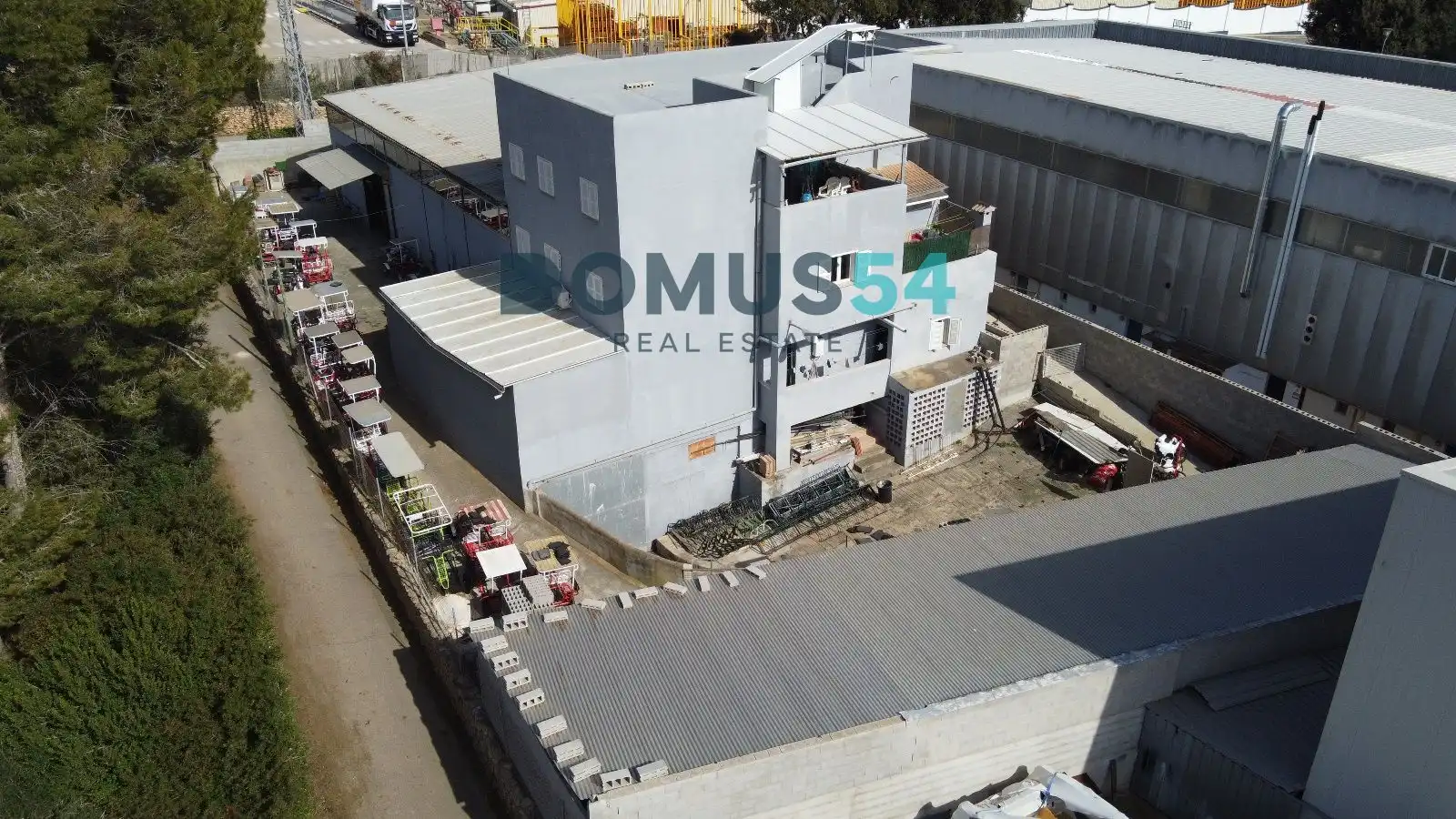 Industriegebäude zum Verkauf in Port d'Alcúdia - Platja d'Alcúdia, imagen 2