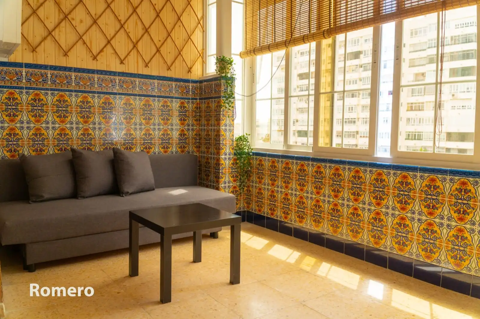 Living room of Flat for rent in Málaga  with Air Conditioner, Terrace and Furnished