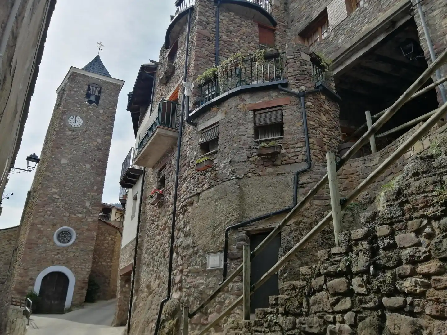Außenansicht von Einfamilien-Reihenhaus zum Verkauf in Les Valls d'Aguilar
