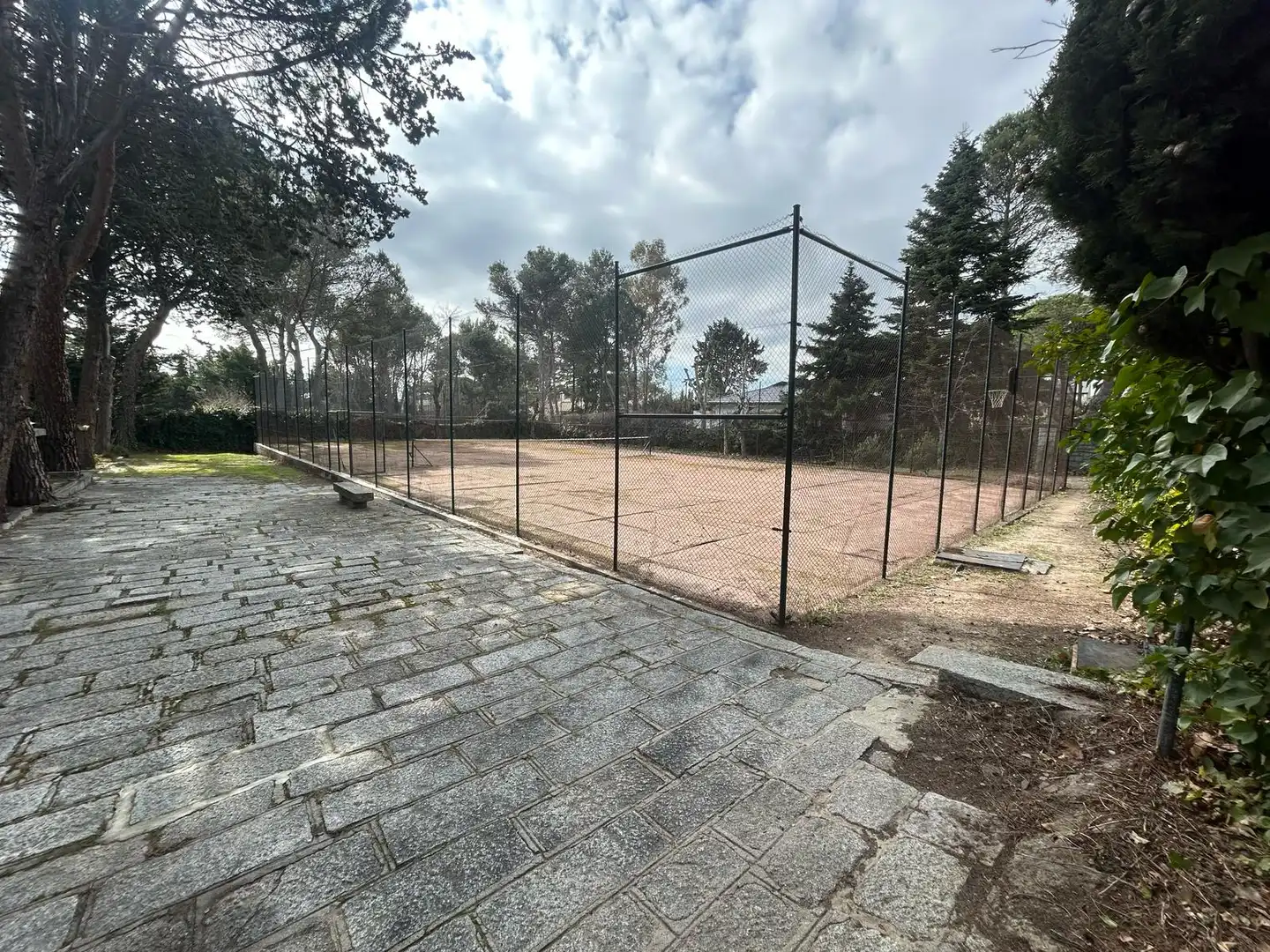 Jardín de Casa o chalet en venta en Torrelodones con Calefacción, Jardín privado y Parquet