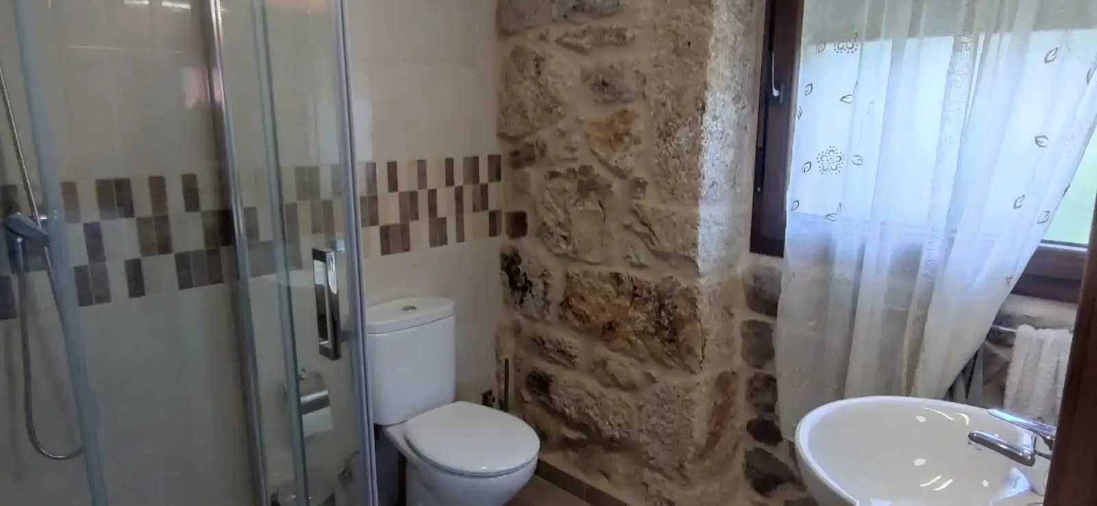 Bany de Casa o xalet en venda en Crecente amb Jardí privat i Moblat