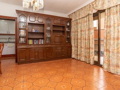 Living room of Flat for sale in Santa Coloma de Gramenet  with Air Conditioner and Balcony