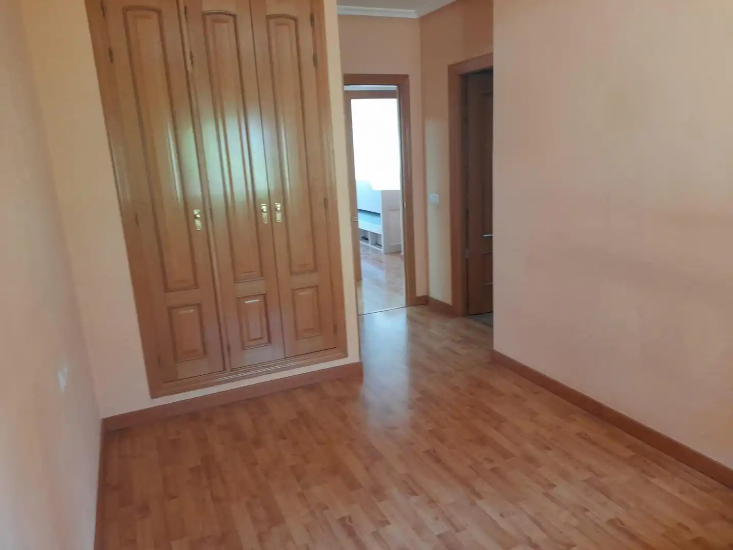 Wohnung zum Verkauf in Cáceres mit Heizung, Terrasse und Abstellraum