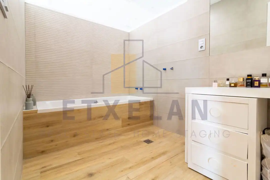 Bathroom of Houses for sale in Berriz  with Heating, Private garden and Swimming Pool