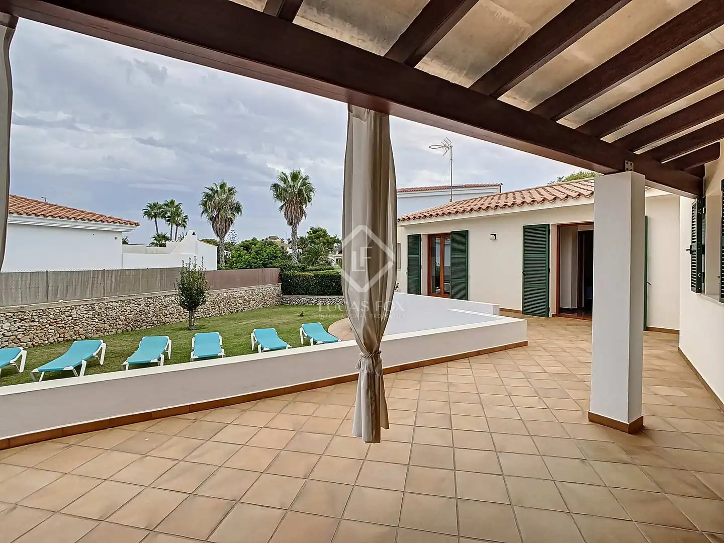 Vista exterior de Casa o xalet en venda en Ciutadella de Menorca amb Aire condicionat, Calefacció i Jardí privat