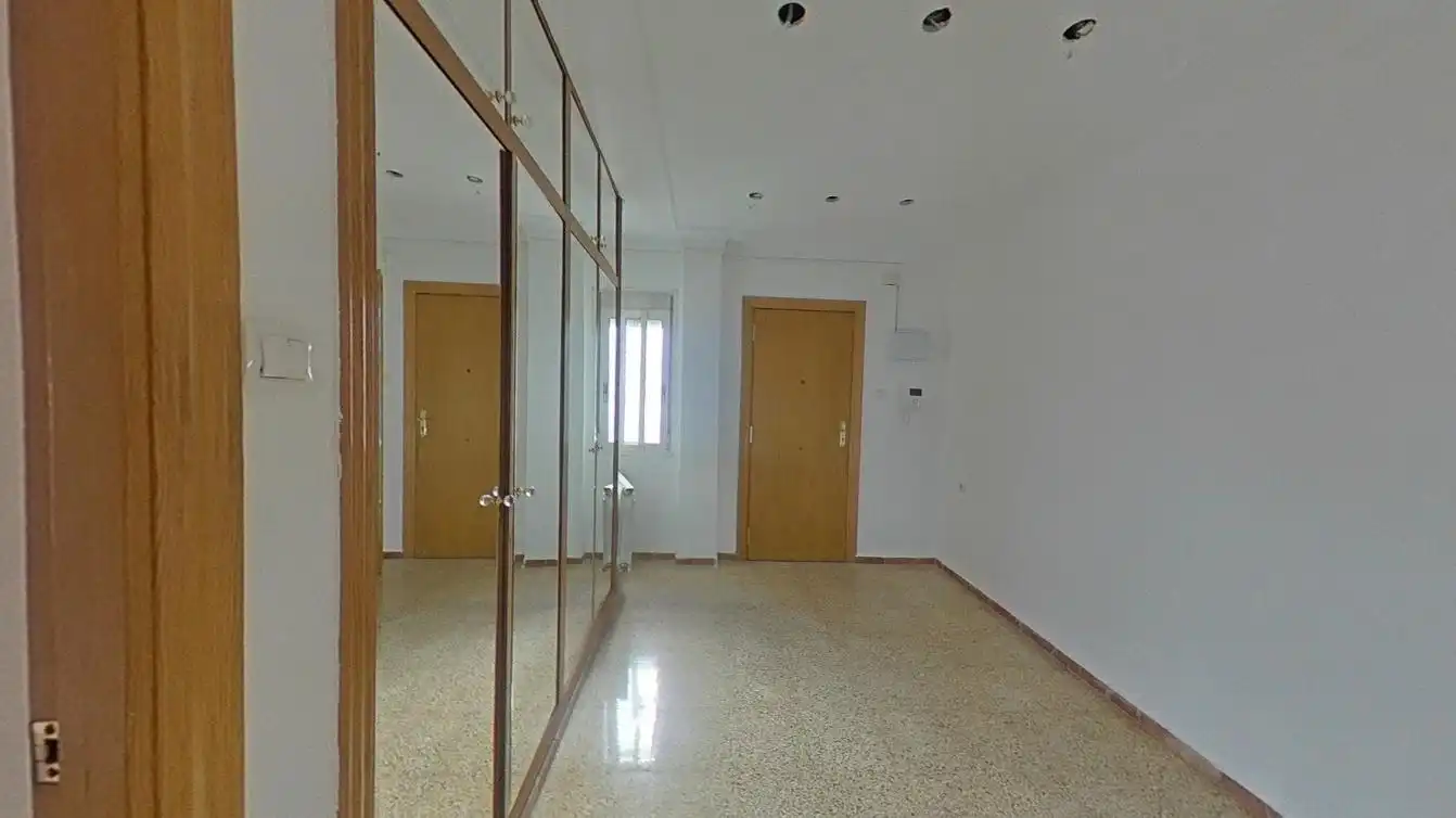 Flat for sale in Torrent  with Heating and Balcony