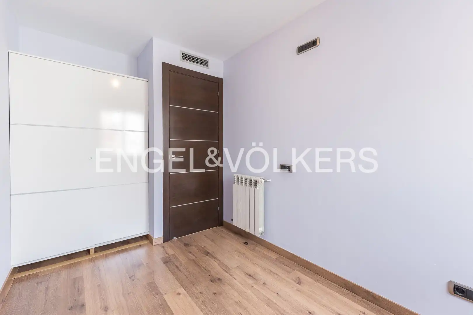 Casa o chalet en venta en El Prat de Llobregat con Aire acondicionado, Calefacción y Jardín privado
