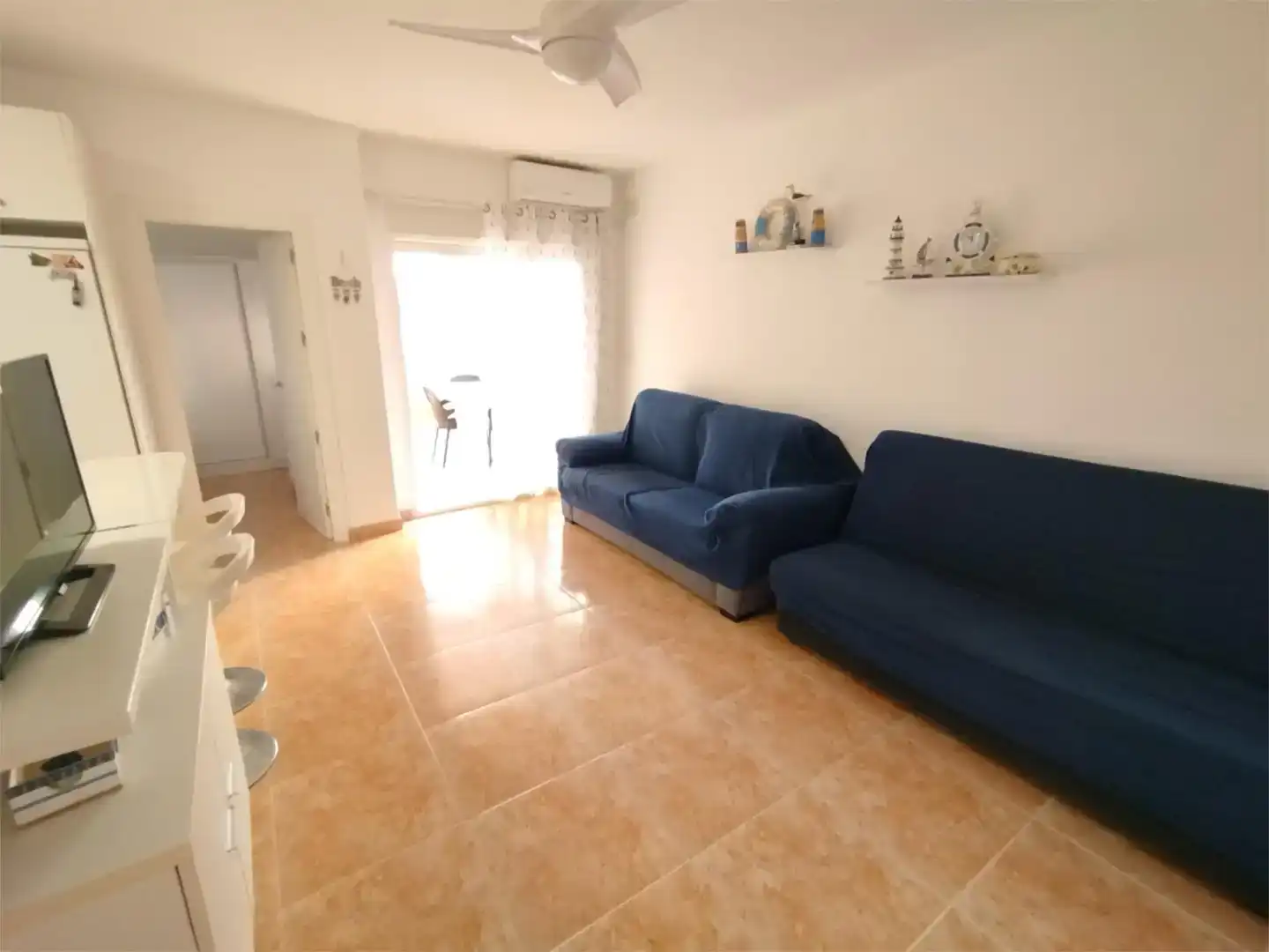 Wohnzimmer von Erdgeschoss zur Miete in La Manga del Mar Menor mit Klimaanlage, Möbliert und Ofen