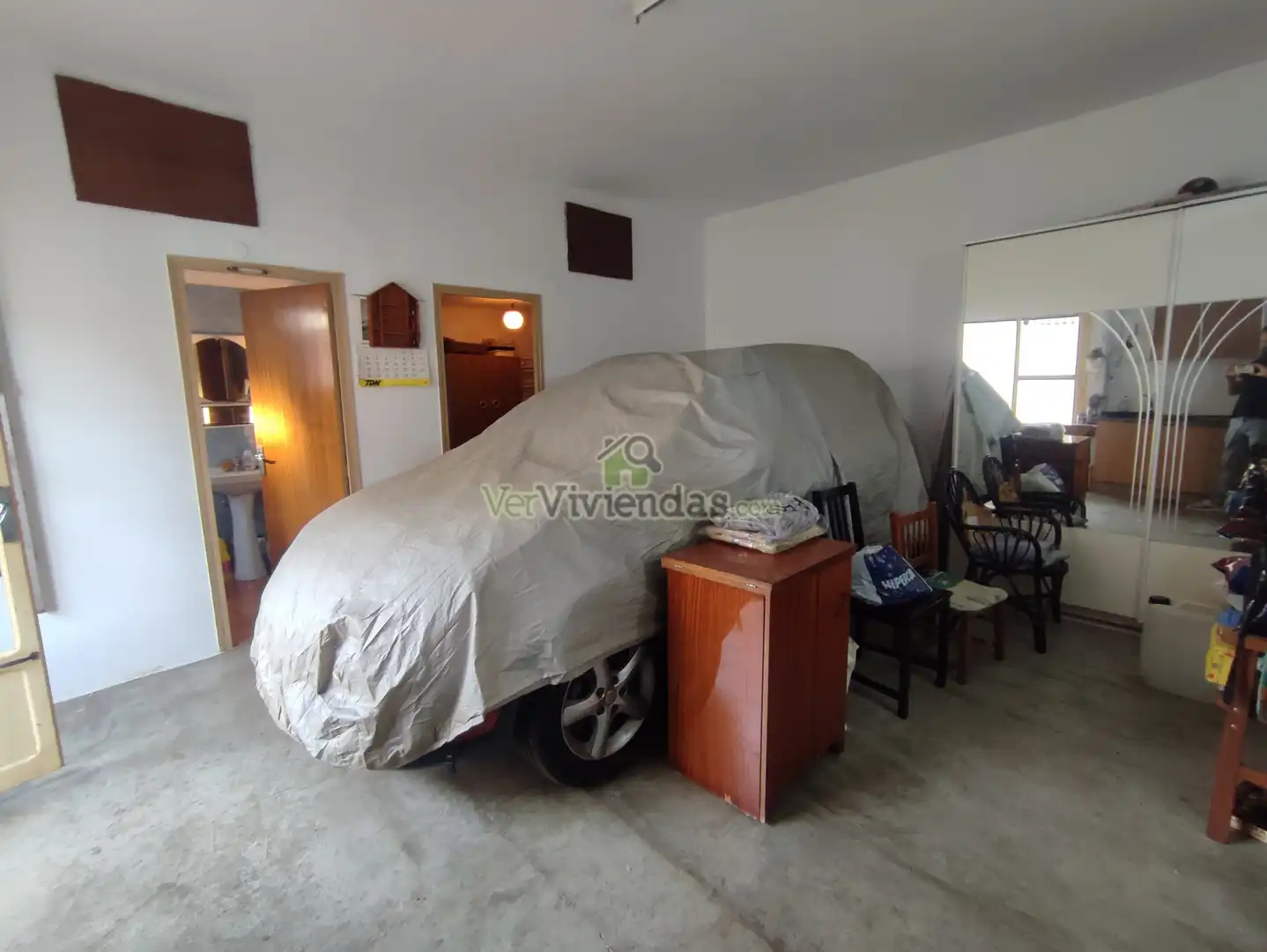 Parking de Casa o chalet en venta en Vallirana con Aire acondicionado, Calefacción y Jardín privado