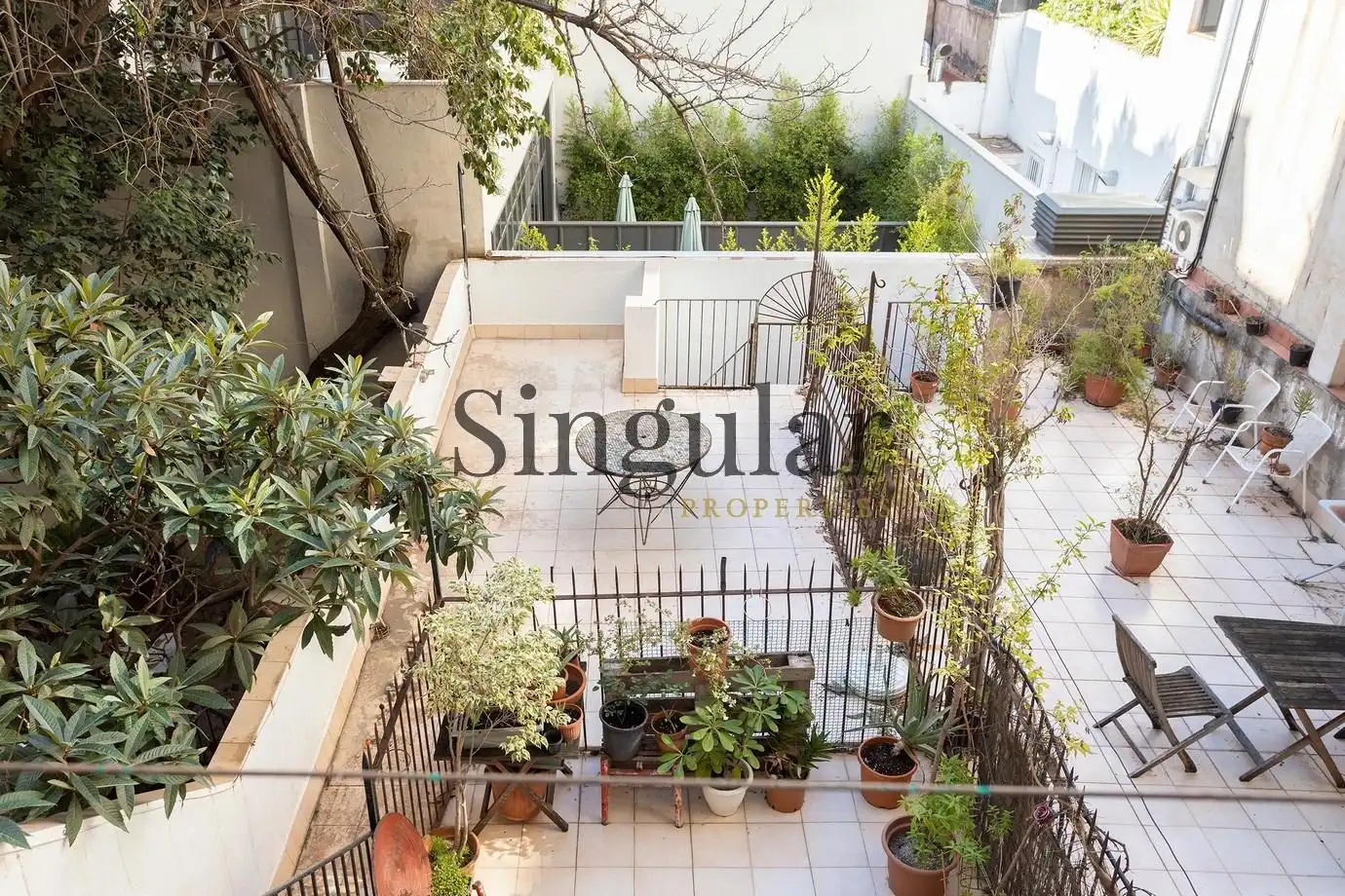 Piso con terraza en venta en Eixample