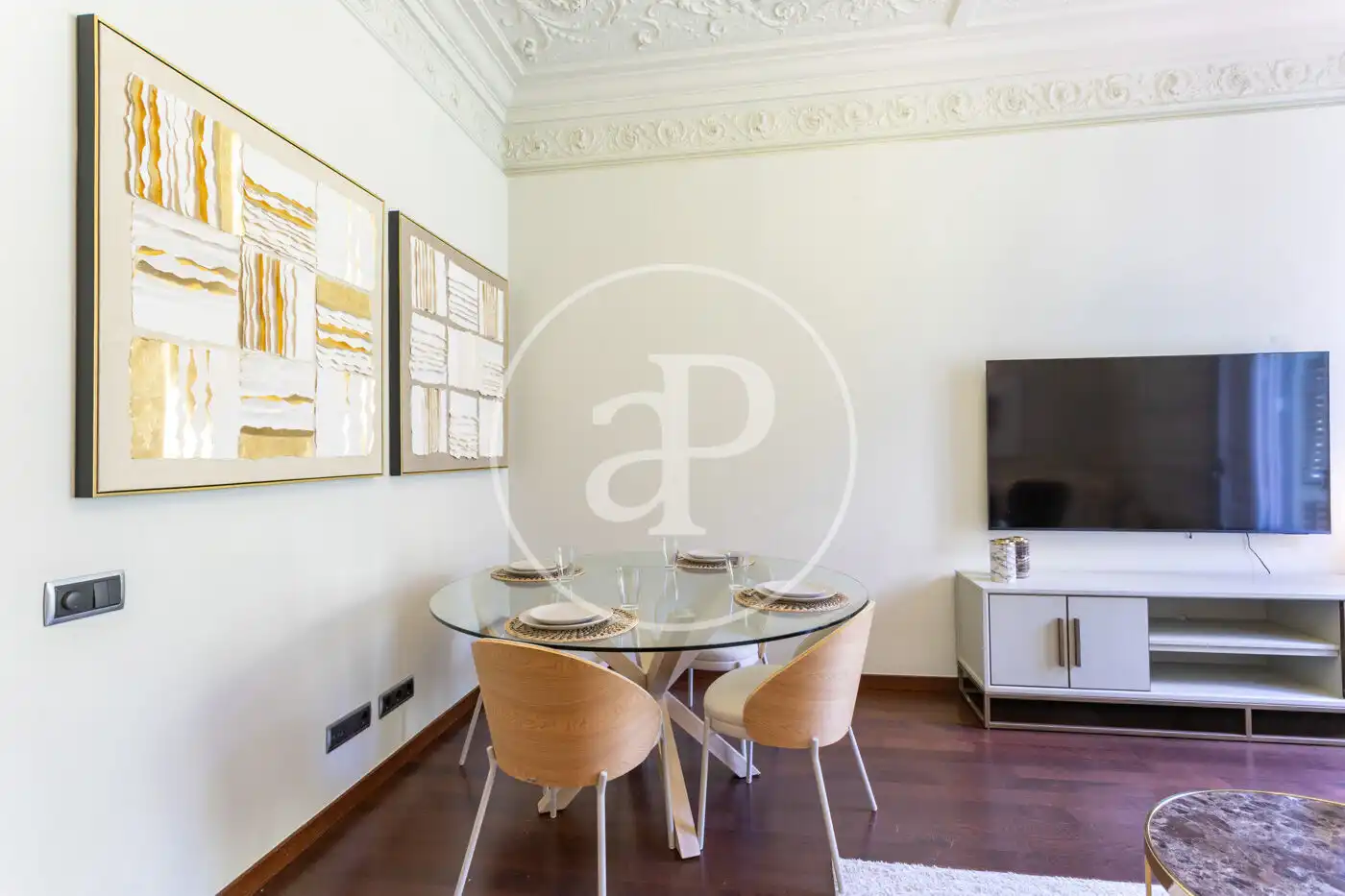 Comedor de Piso de alquiler en Barcelona con Aire acondicionado, Calefacción y Amueblado