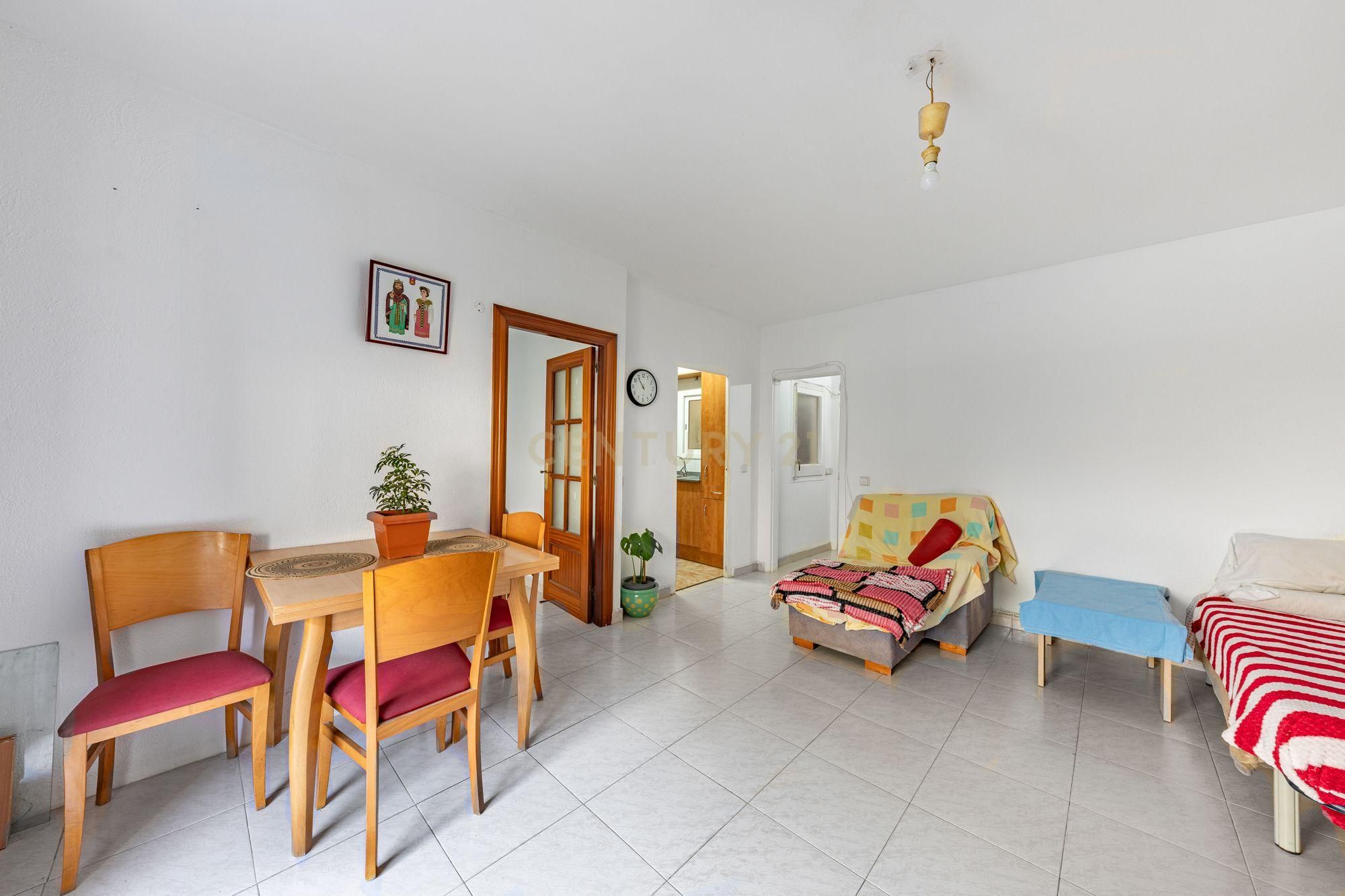 Sala de estar de Piso en venta en Sitges con Horno, Lavadora y Balcón