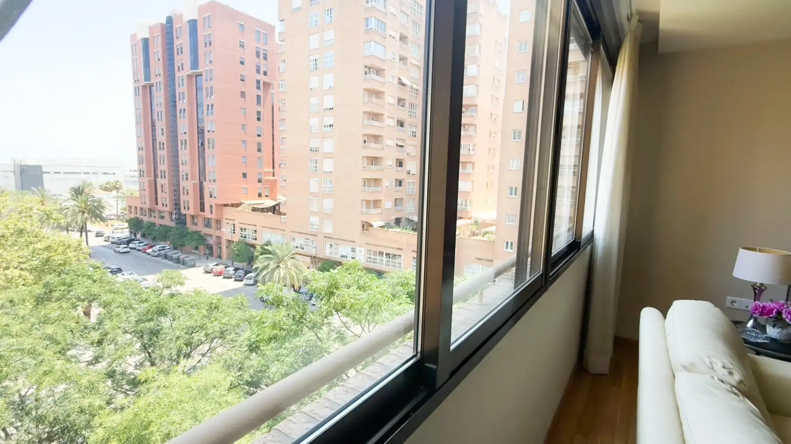Vista exterior de Pis de lloguer en Valencia amb Calefacció, Parquet i Moblat