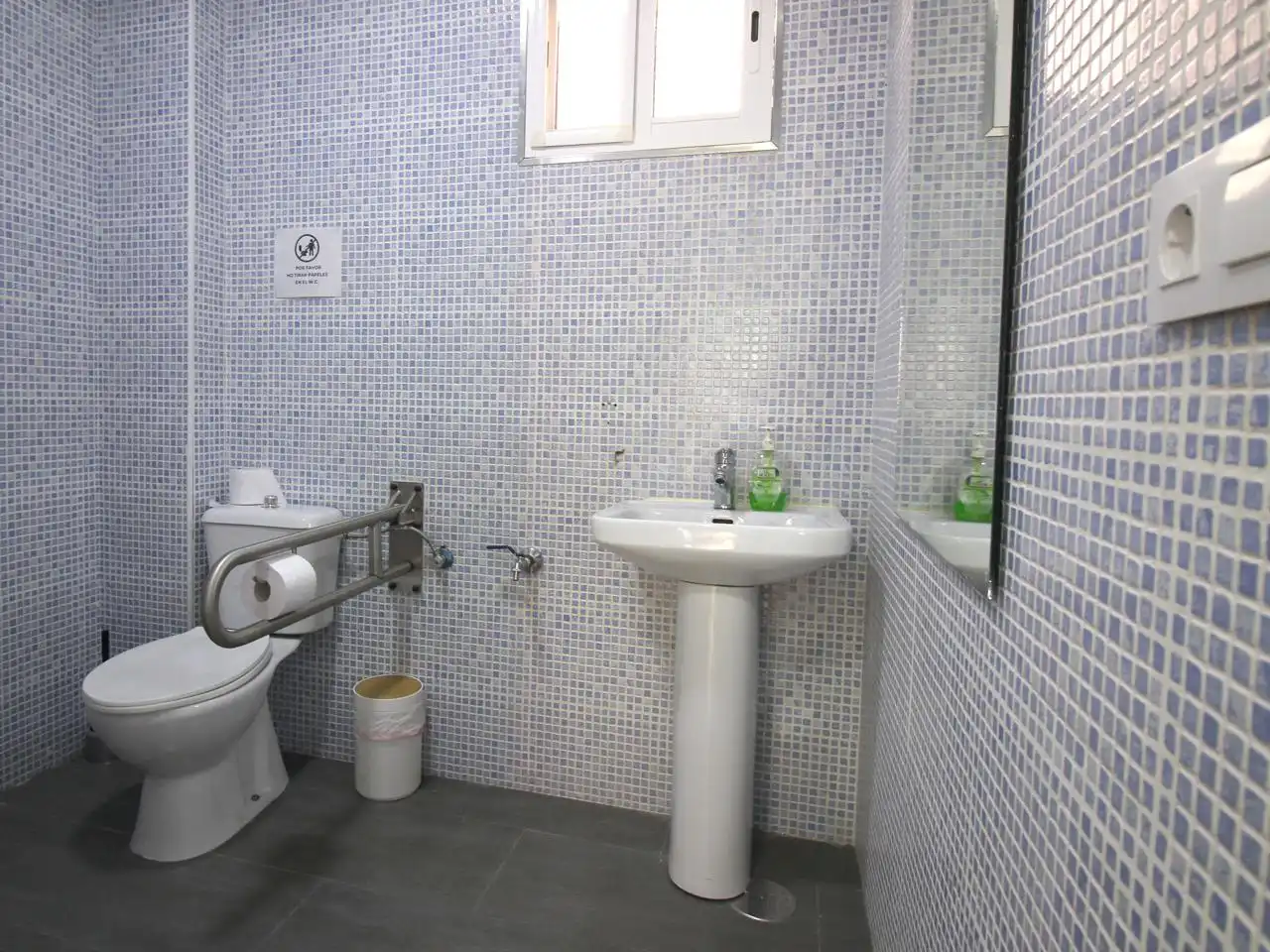 Local comercial en alquiler en Calle Pablo Ruiz Picasso, imagen 10