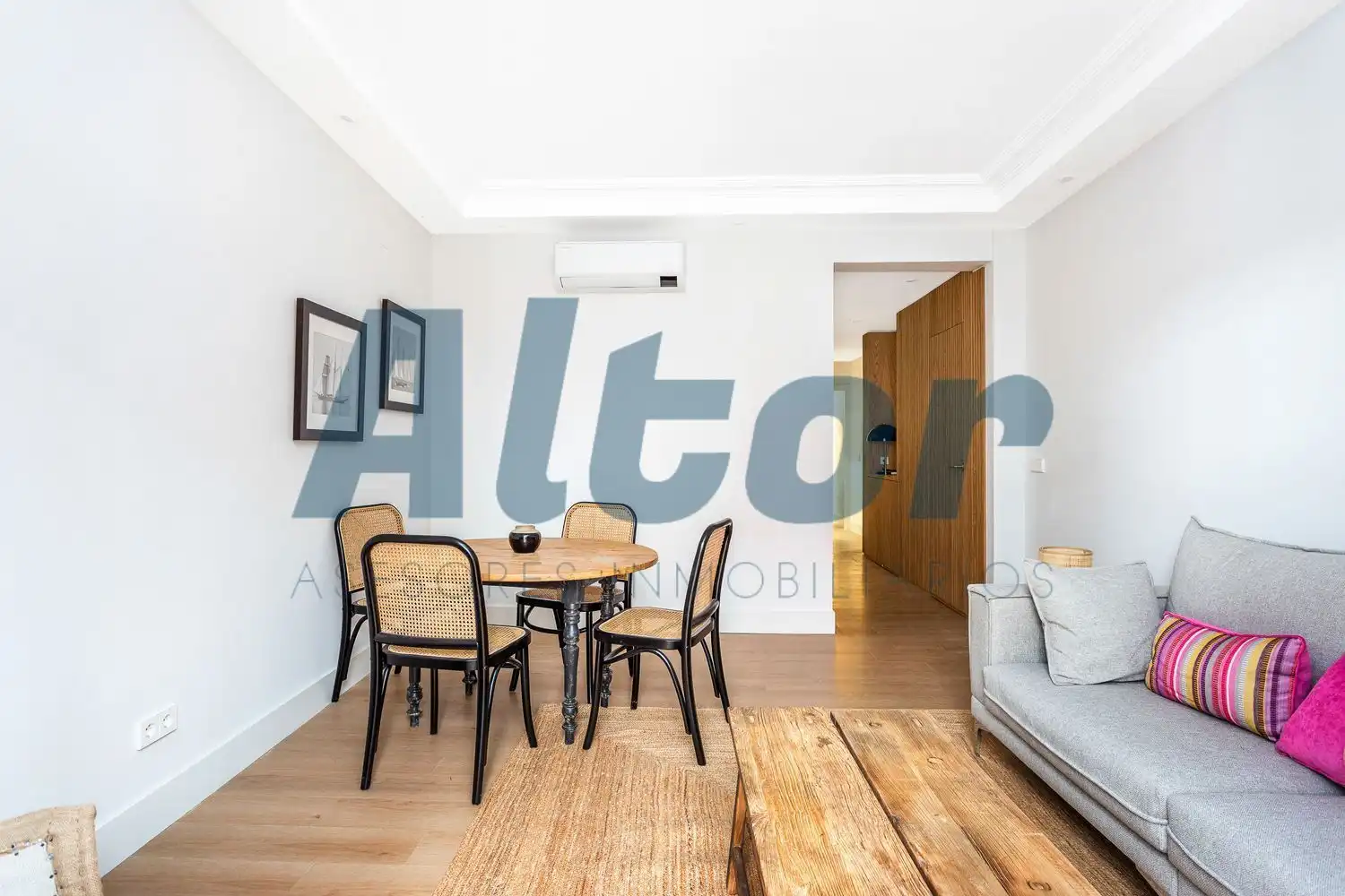 Flat with lift for sale in DE PEREZ GALDOS, imagen 5