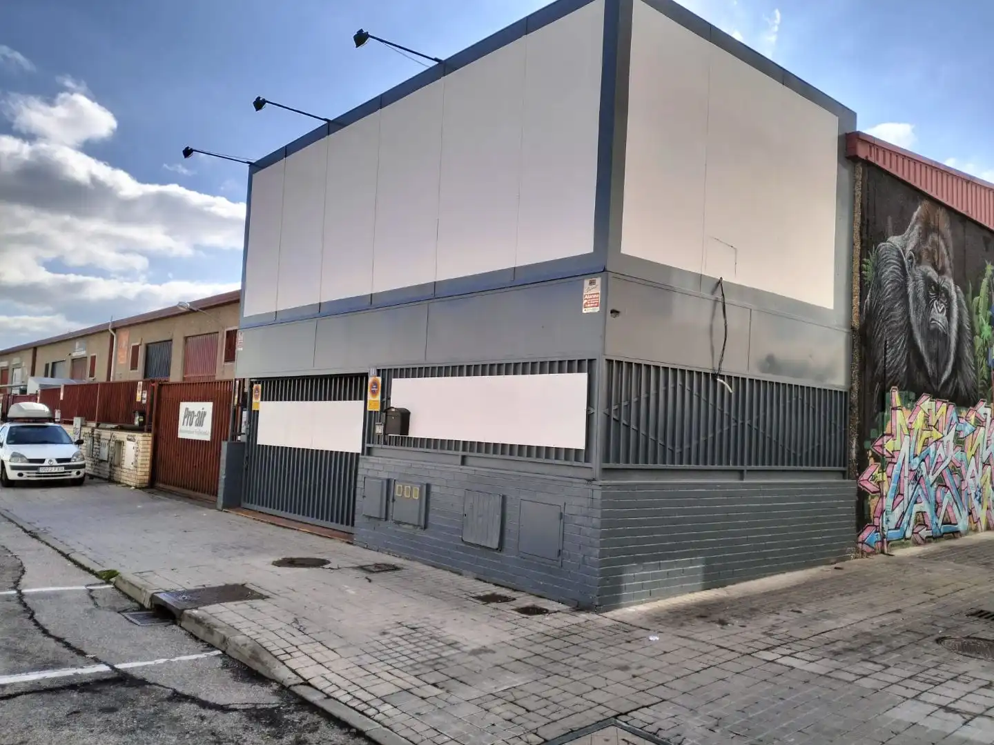 Local en venta en Alcorcón con Aire acondicionado y Calefacción