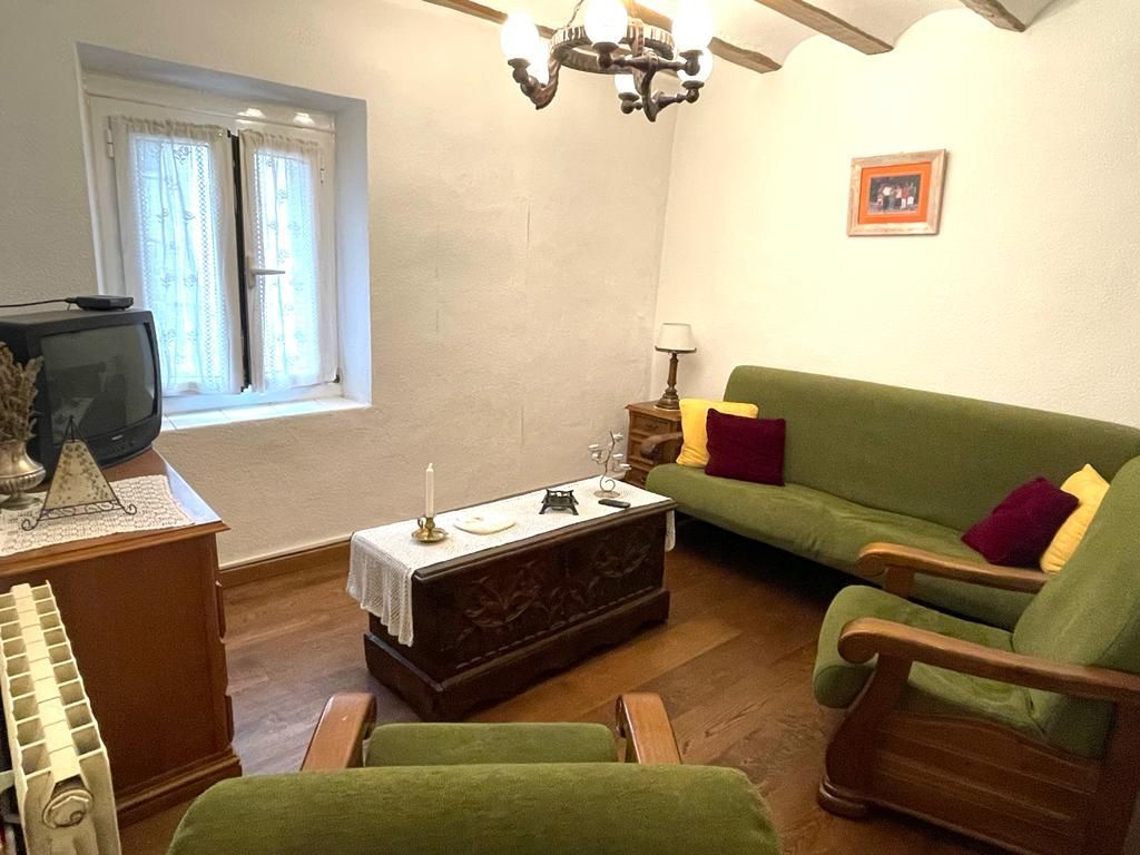 Sala d'estar de Pis en venda en Amezketa amb Jardí privat, Traster i Moblat