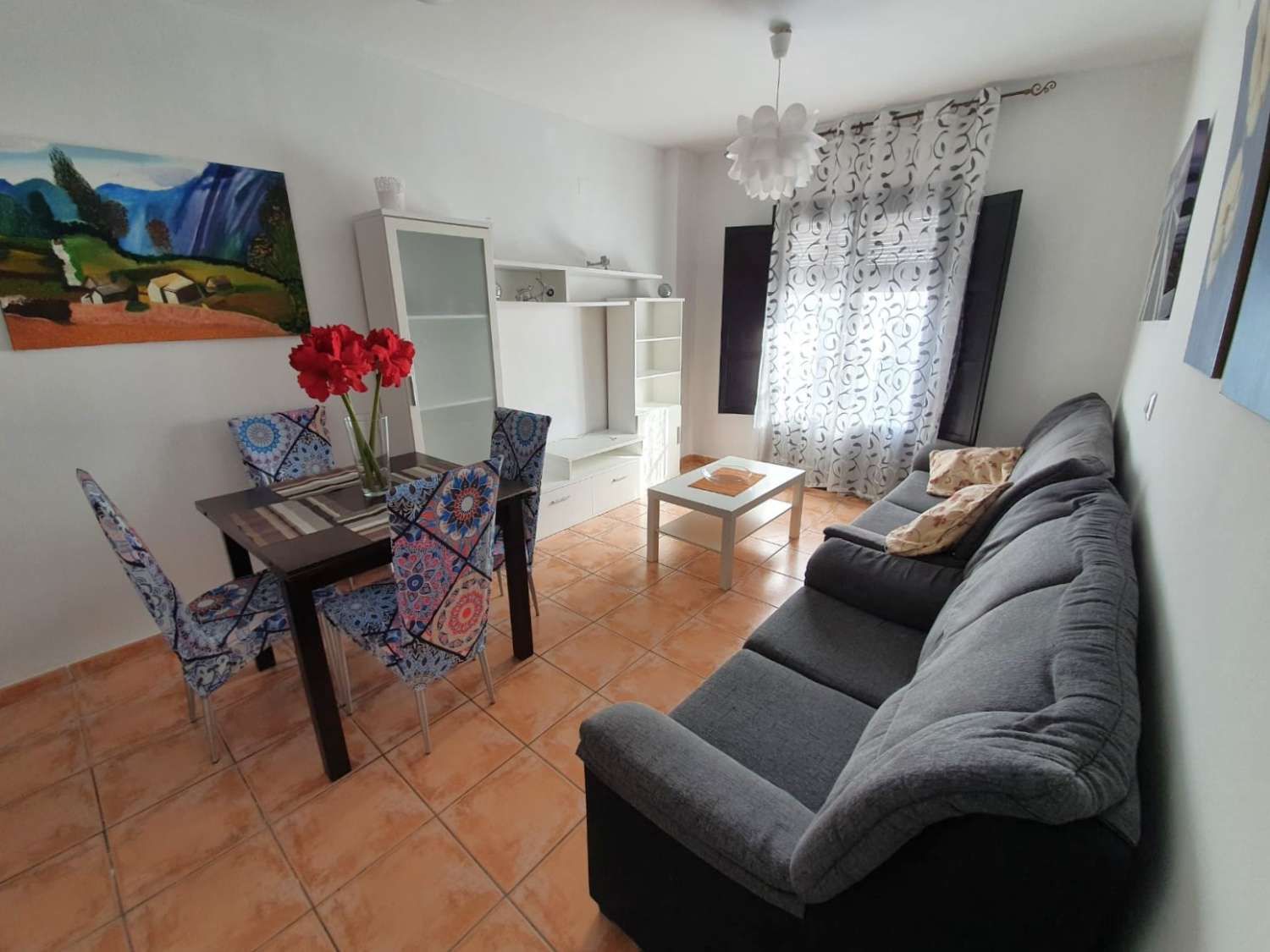 Sala d'estar de Apartament en venda en Vélez de Benaudalla amb Piscina