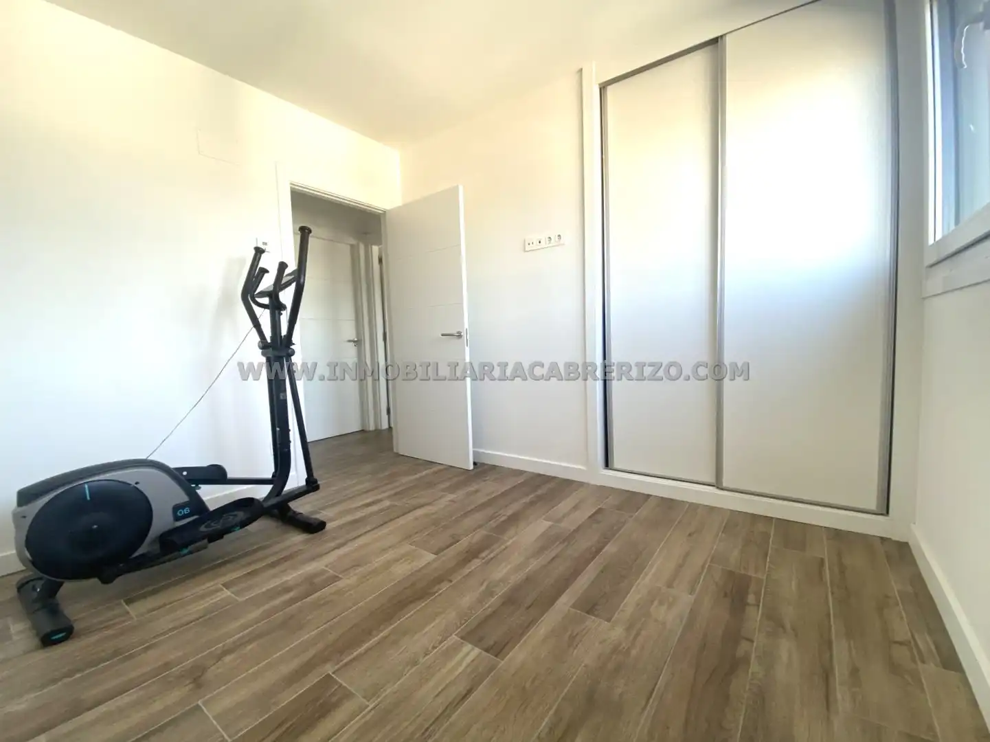 Bedroom of Flat for sale in  Pamplona / Iruña  with Heating, Parquet flooring and Terrace