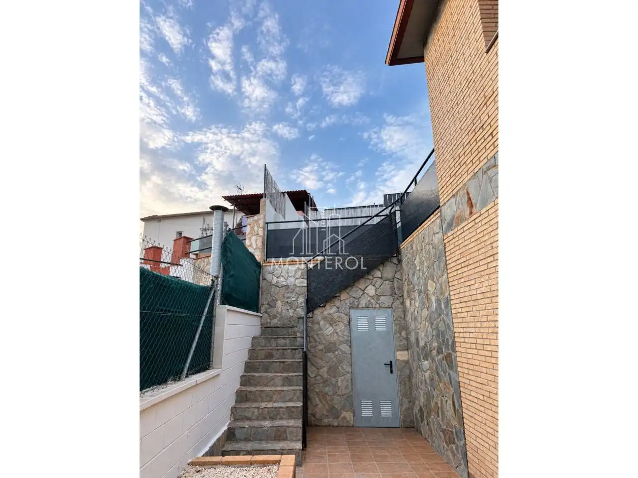 Detached house with pool for sale in Calle Hermann Hesse, imagen 4