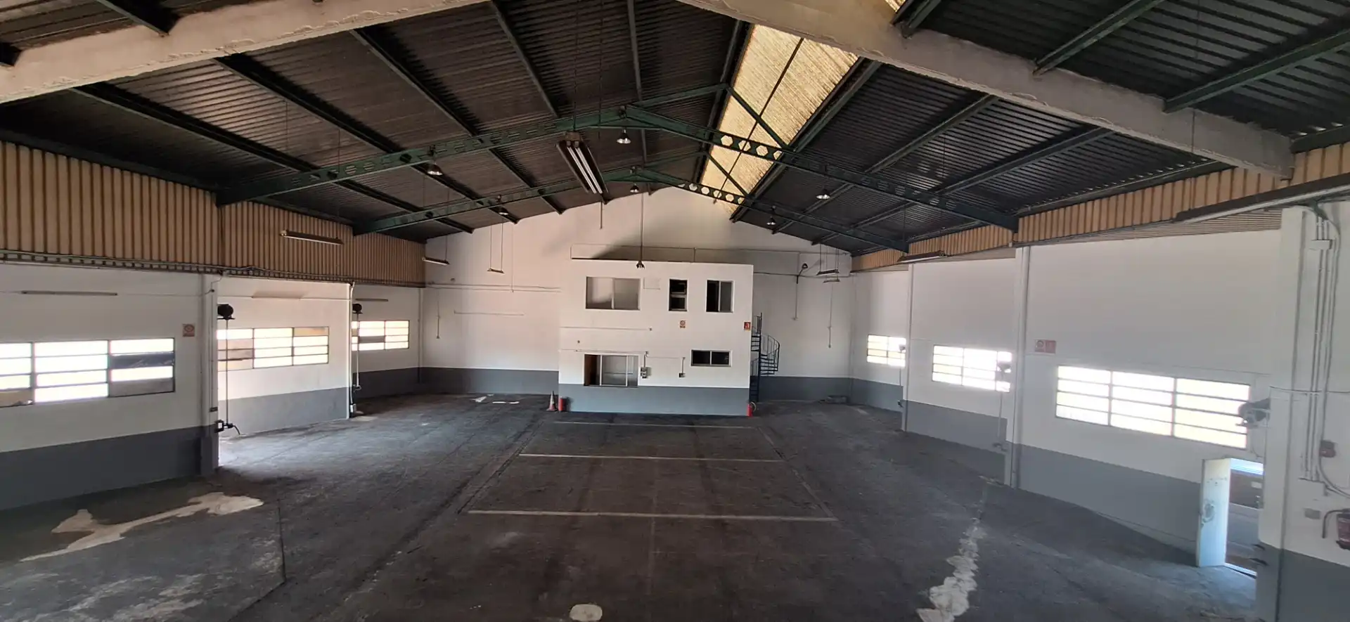 Industrial buildings for rent in Xirivella