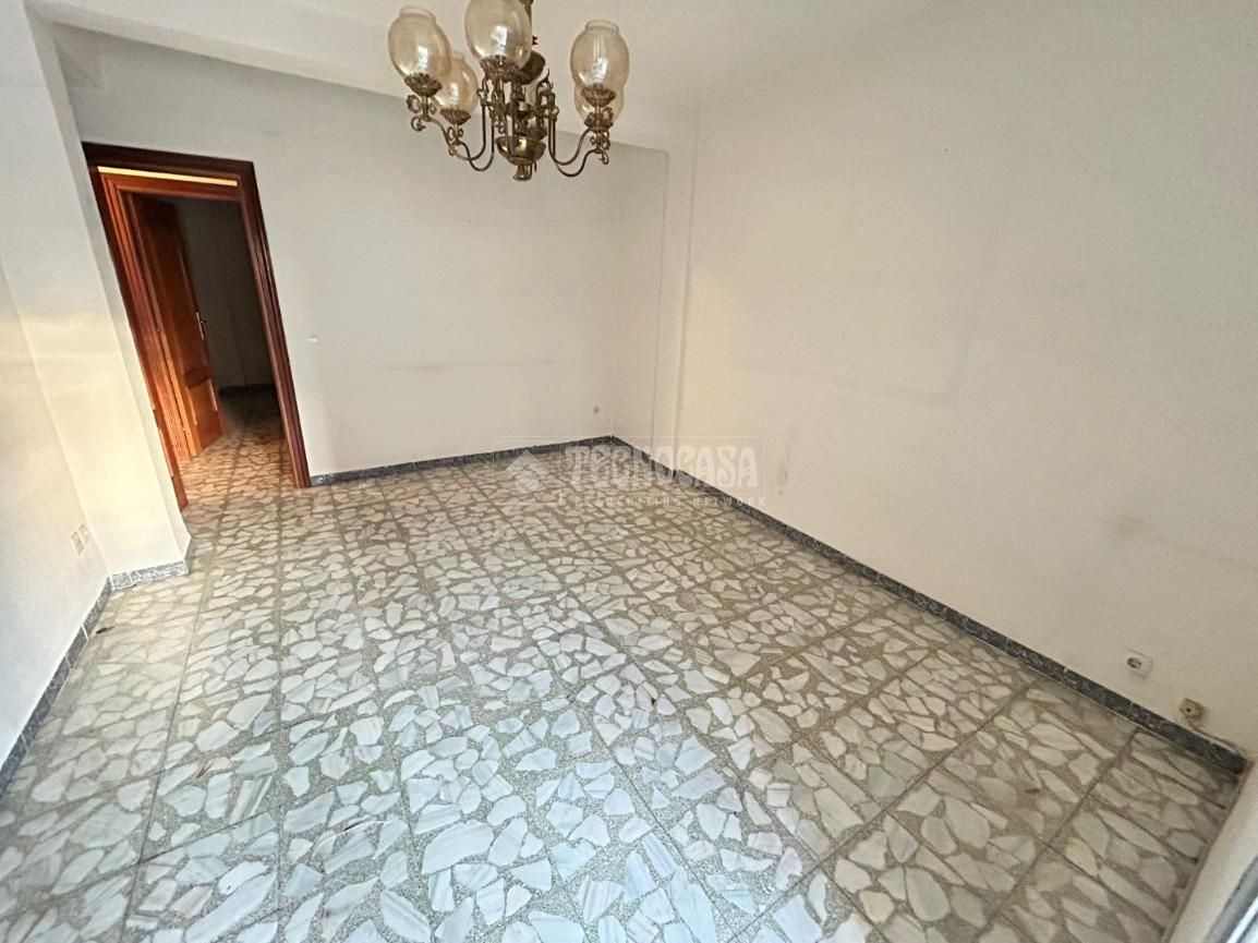 Piso en venta en Aluche, Latina