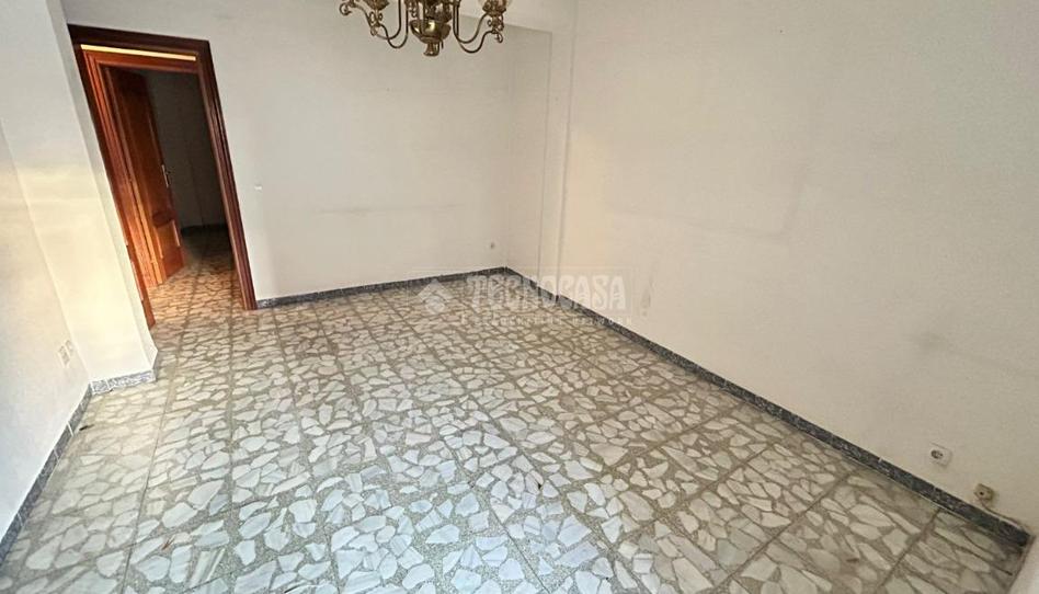 Photo 1 of Flat for sale in Aluche, Madrid