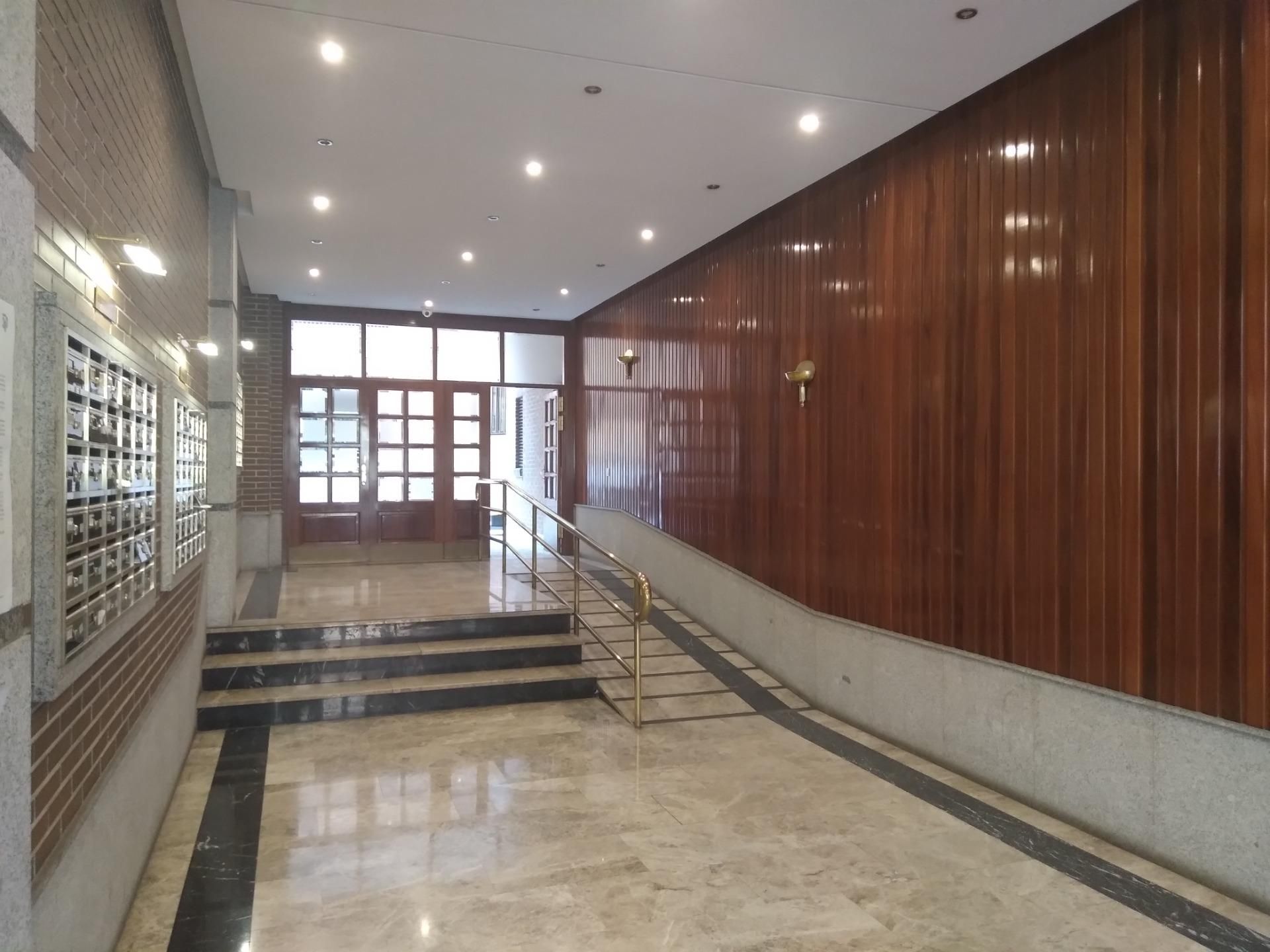 Flat for sale in  Madrid Capital  with Heating, Private garden and Storage room